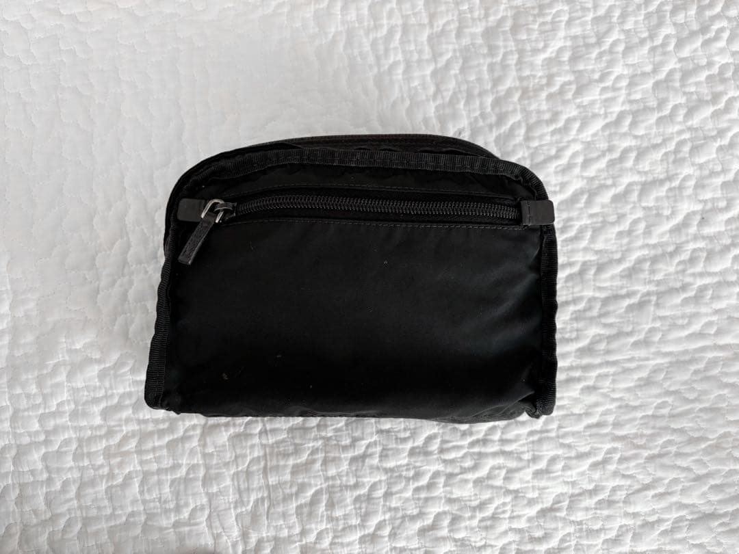 良品PRADA プラダ ポーチ 化粧ポーチ ナイロンポーチ ブラック クリスマス