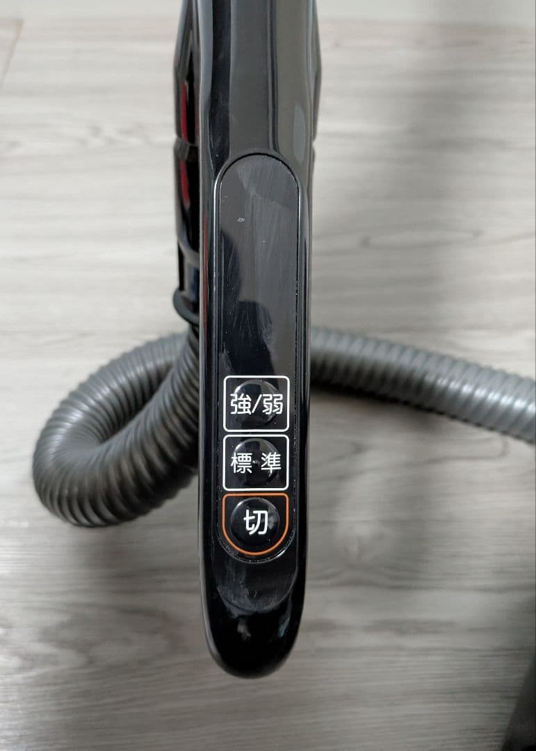 ​【2024年製】東芝 紙パック式掃除機 VC-PM7A 軽量コンパクト