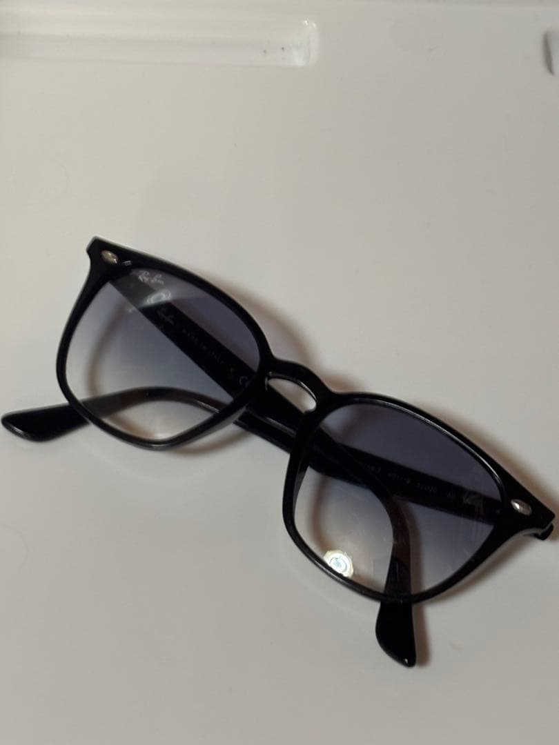 ★大人気モデル★RB4258-F 601/19 ★啓之輔さん着用★RayBan★