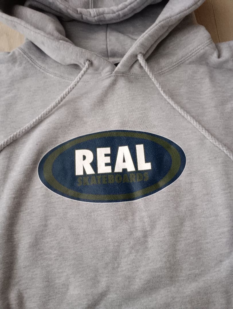 美品　REAL　スケボー　パーカー　グレー　サンフランシスコ