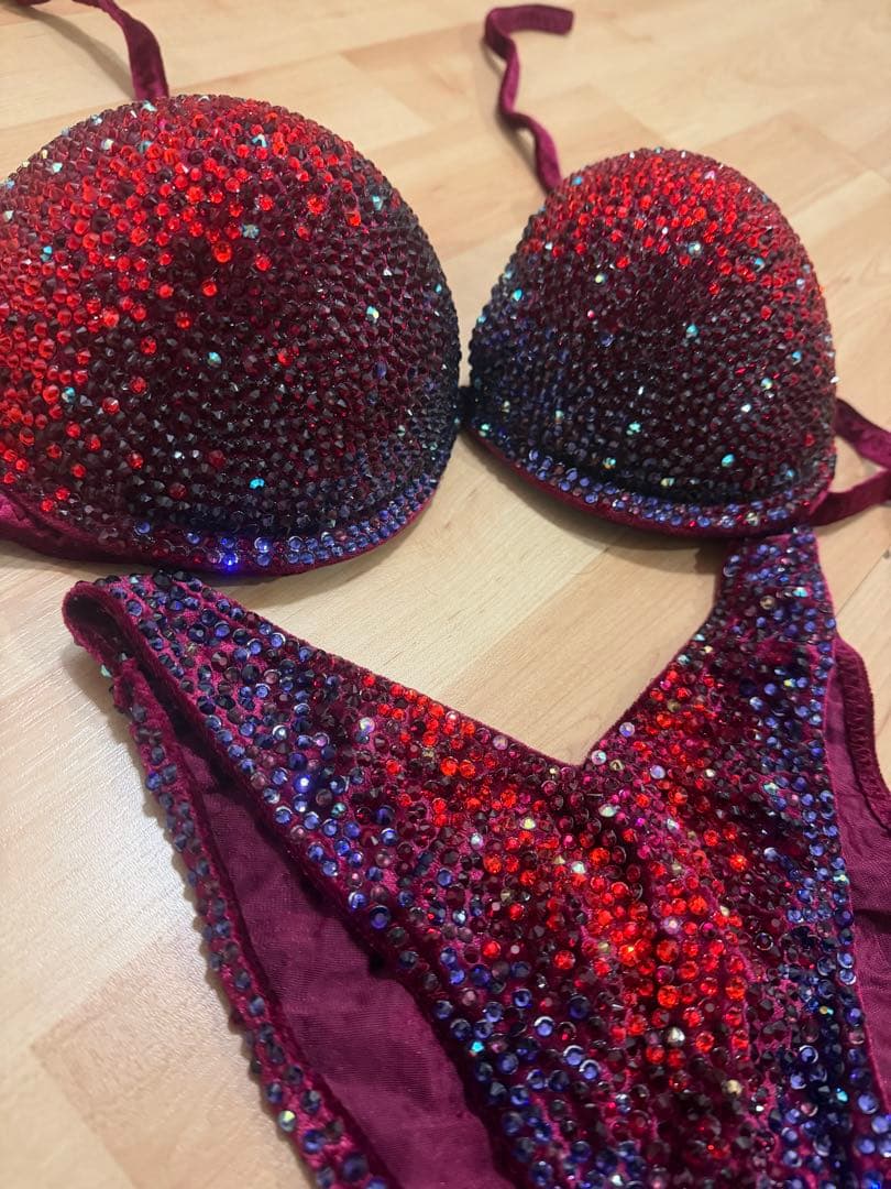 JBBF公認 ビキニフィットネス競技用ビキニ 赤×紫グラデーション 即使用