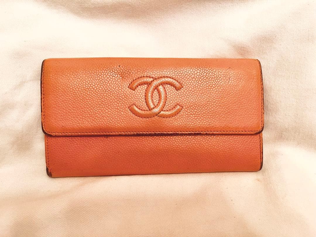 CHANEL デカココ フラップ長財布 キャビアスキン コーラルオレンジ
