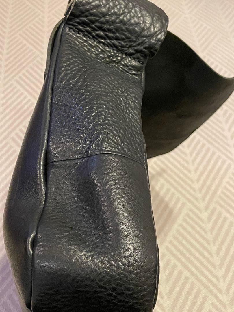 SLOW 黒 レザー ショルダーバッグ 栃木レザー　Bono