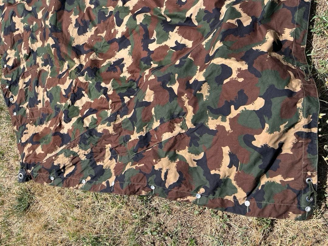 [ikamania0914 ]ハンガリー軍幕　M90カモ 軍幕　2枚