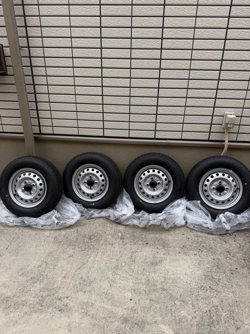 ハイゼットカーゴ 純正タイヤホイール