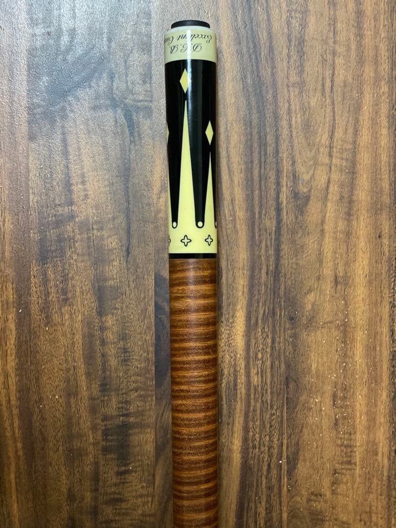 【中古】ビリヤードキューカーボンファイバーシャフト 12.4mm「プレイキュー」