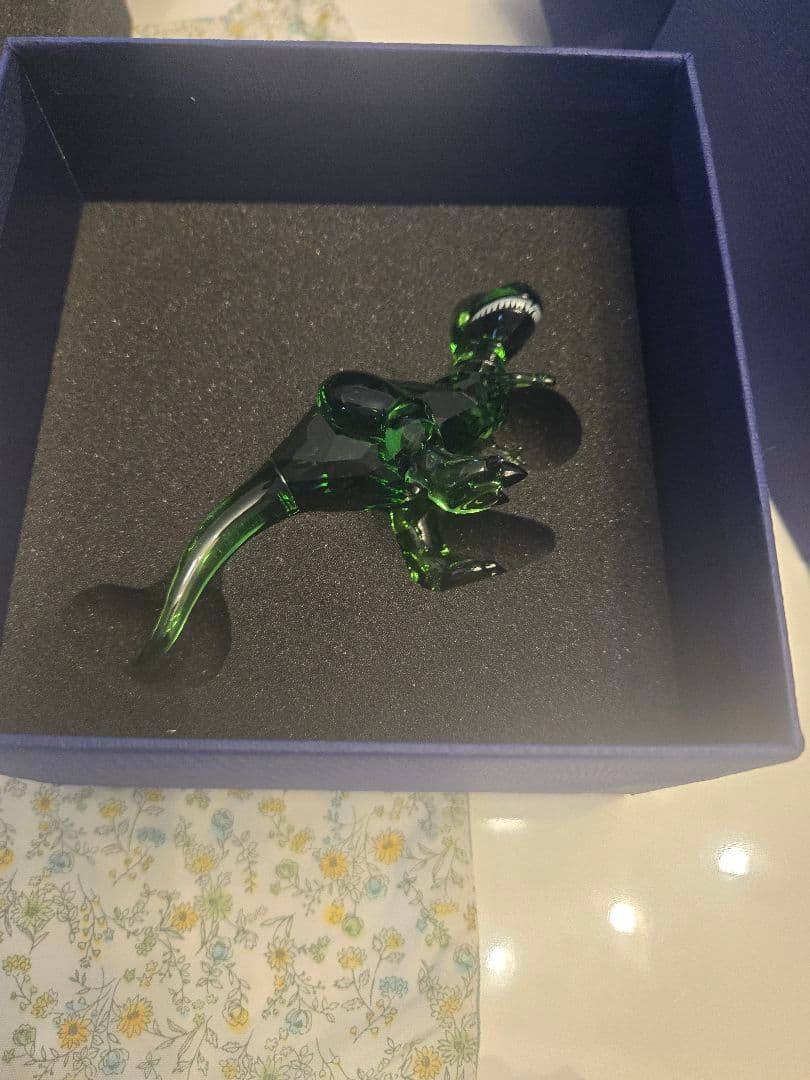 トイストーリー　ディズニー　レックス　スワロフスキー