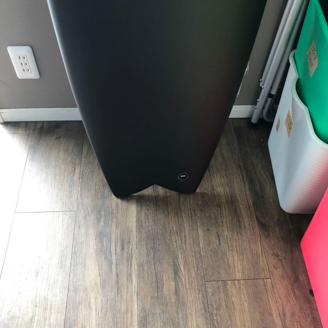 ESSENCE ブラックショートボード5,10カーボン　サーフボード最強