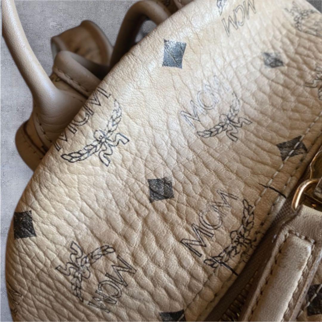 MCM リュック ベージュ サイドスタッズ バックパック