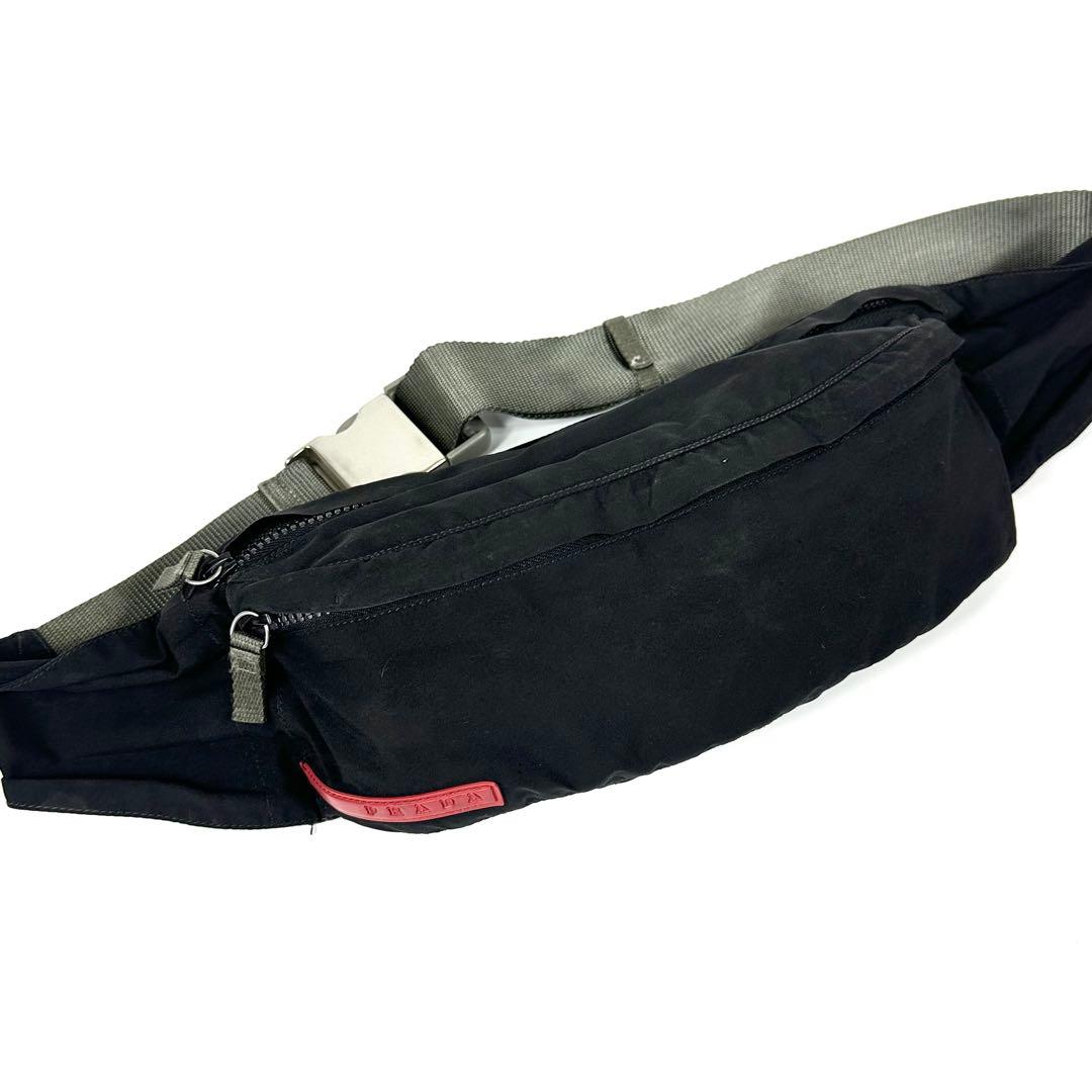 エ*い様 PRADA SPORT ナイロン ボディバッグ 黒 00s ショルダー