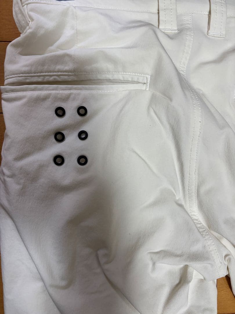 Russeluno ホワイトパンツ プリント入り