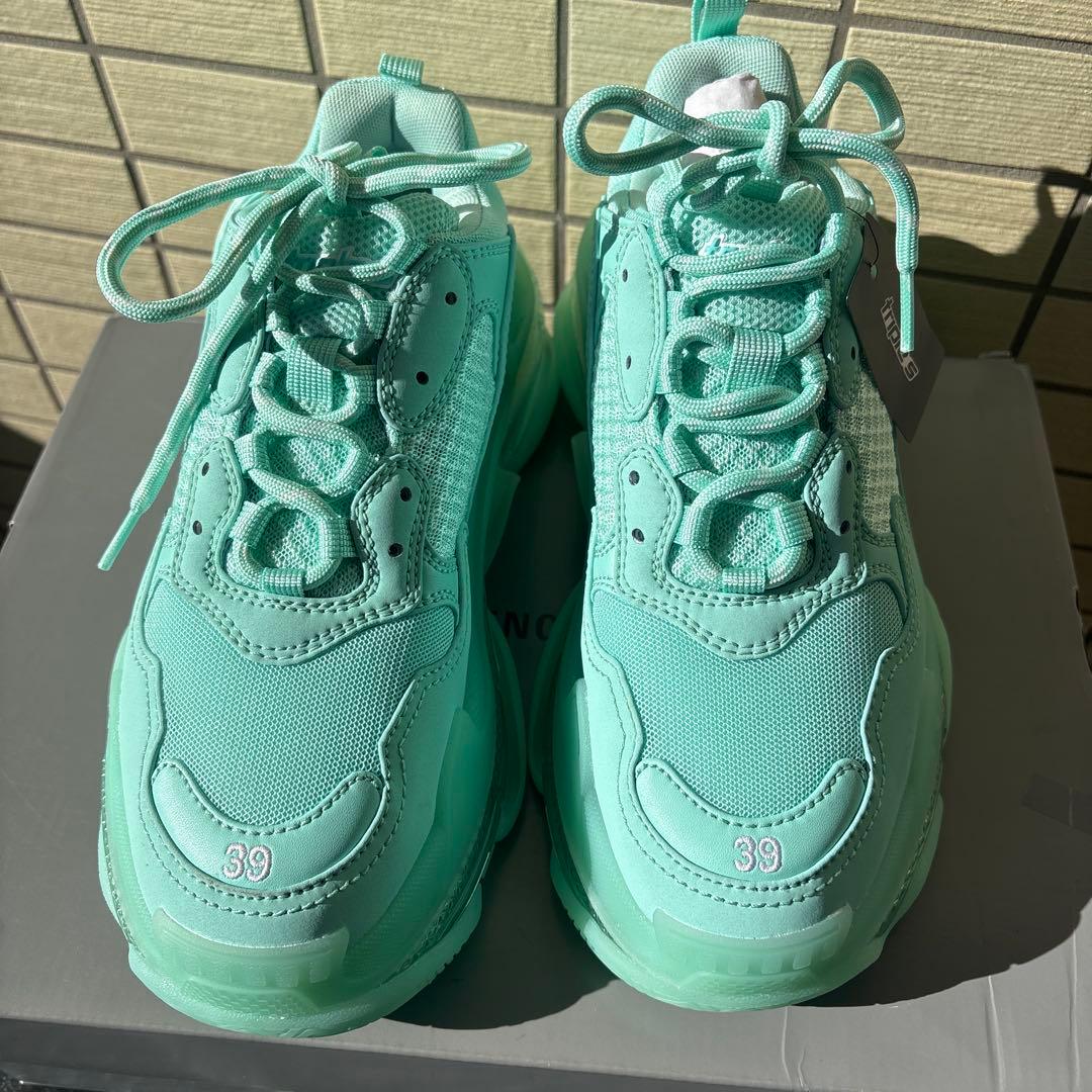 美品 新品未使用 BALENCIAGA トリプルS スニーカー 39 ミント - メルカリ