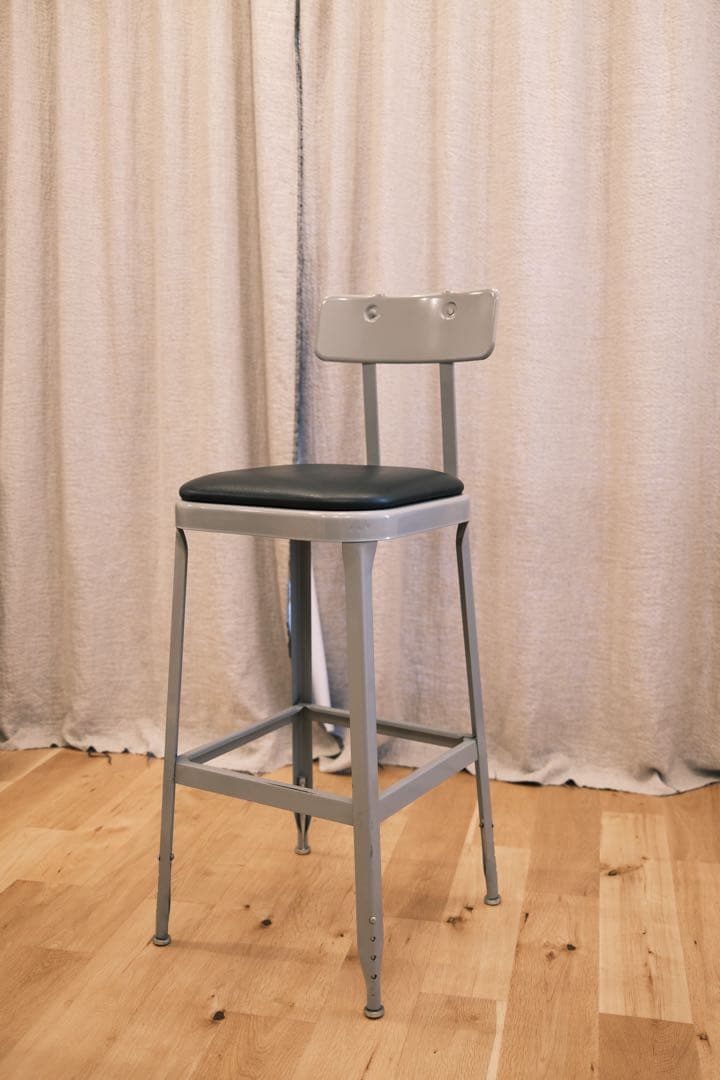 PFS／LYON社オーロラチェア ハイスツール 廃盤モデル 1脚 - メルカリ