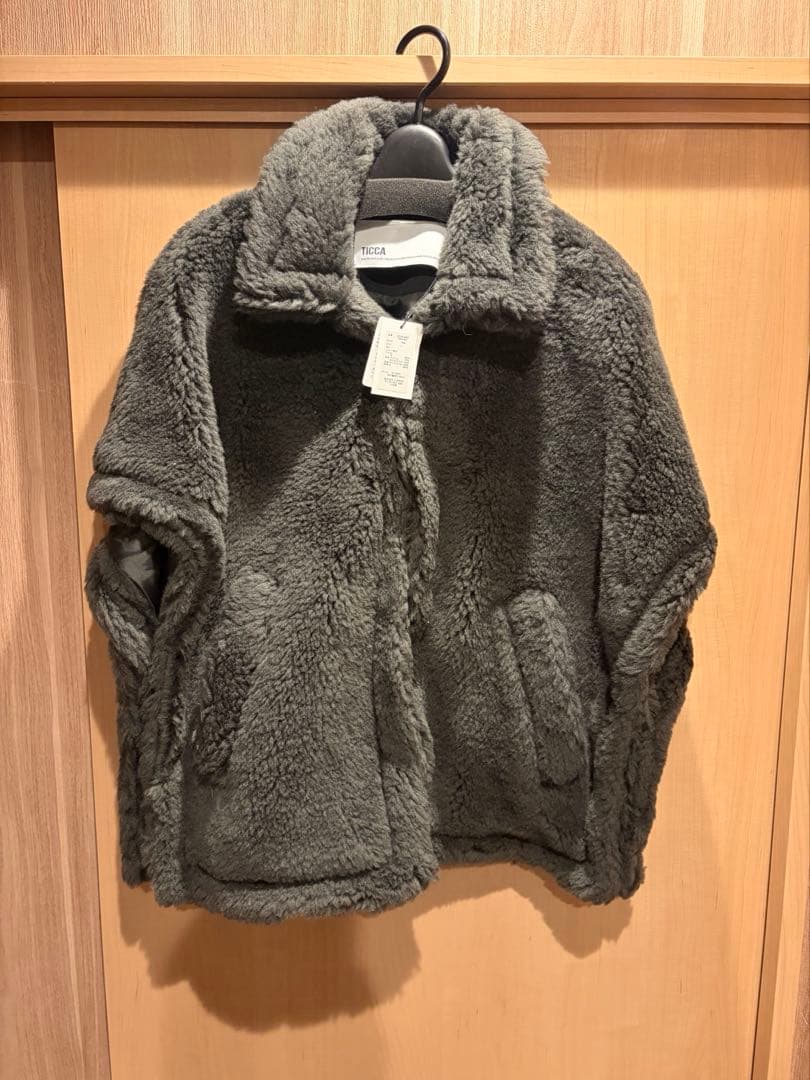 【新品未使用】TICCA ポンチョ ファーコート