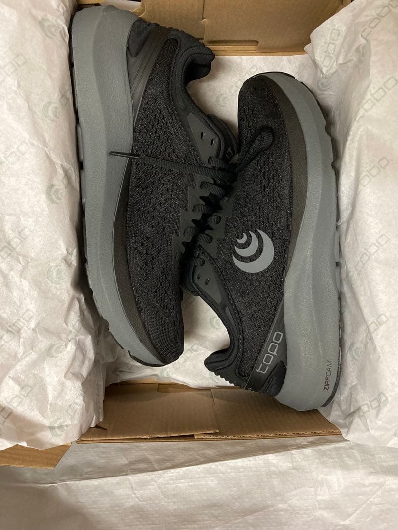 まめです。Topo Athletic PHANTOM 3 23.5㎝