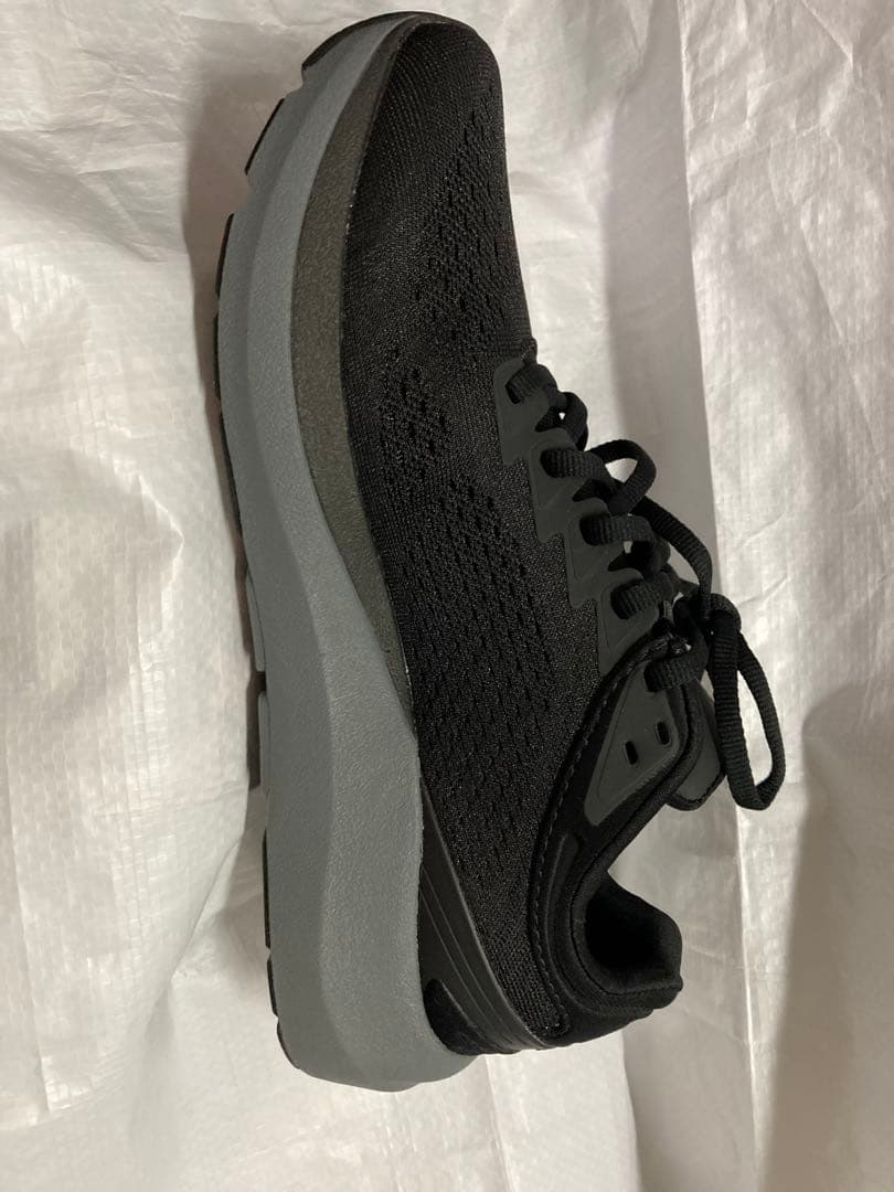 まめです。Topo Athletic PHANTOM 3 23.5㎝