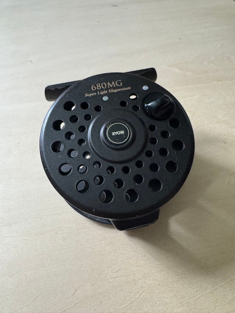 リョービ 680MG フライリール スーパーライトマグネシウム
