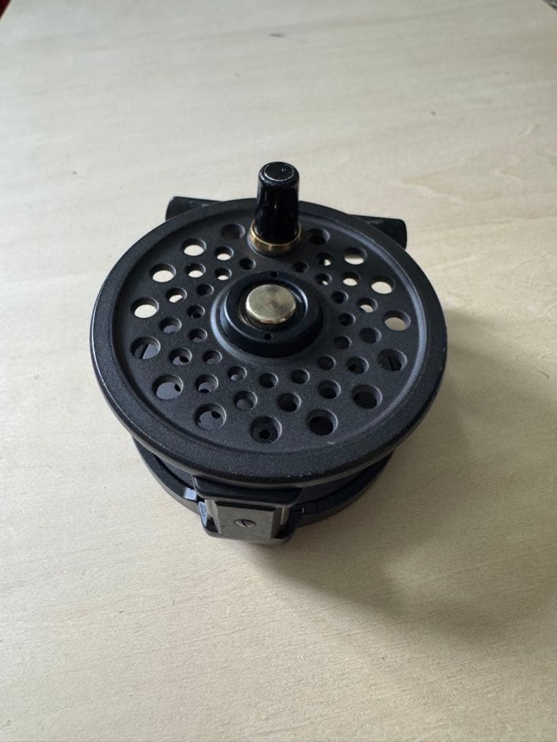 リョービ 680MG フライリール スーパーライトマグネシウム