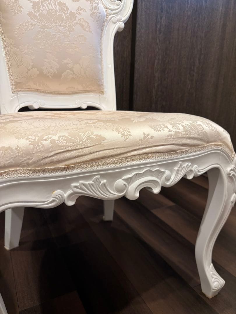 ダイニングチェア　ホワイト　ビバリーヒルズ　猫脚　ロココ家具　2脚セット　椅子