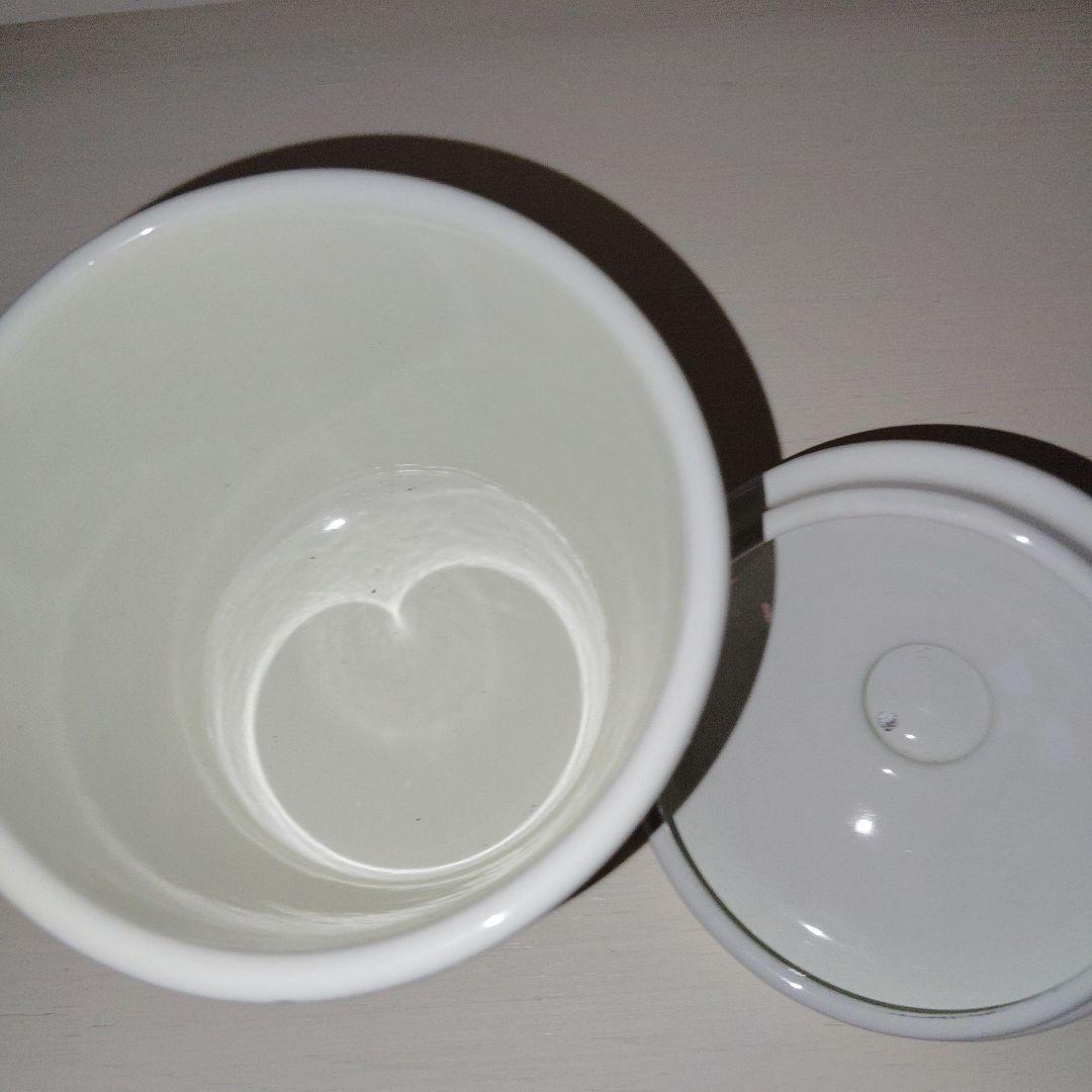 マニーローズ　 形がかわいいホーローキャニスター2個セット