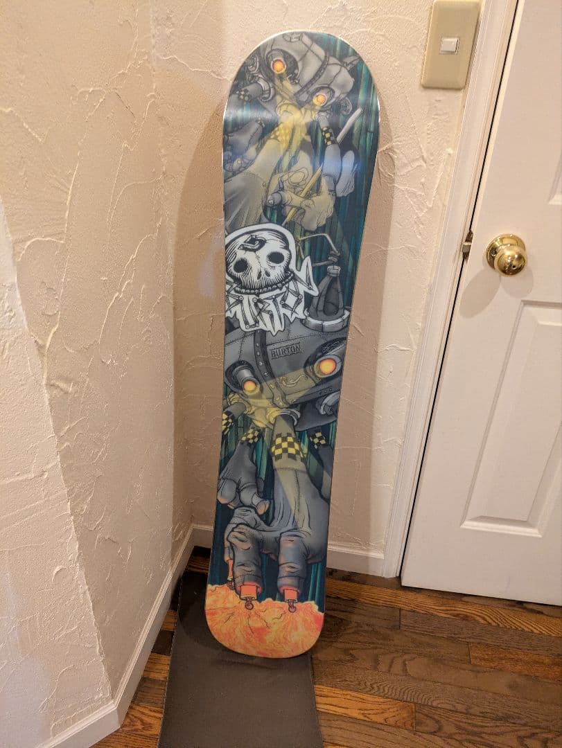 未使用保管品　BURTON バートン　PUNCH 131cm キッズボード