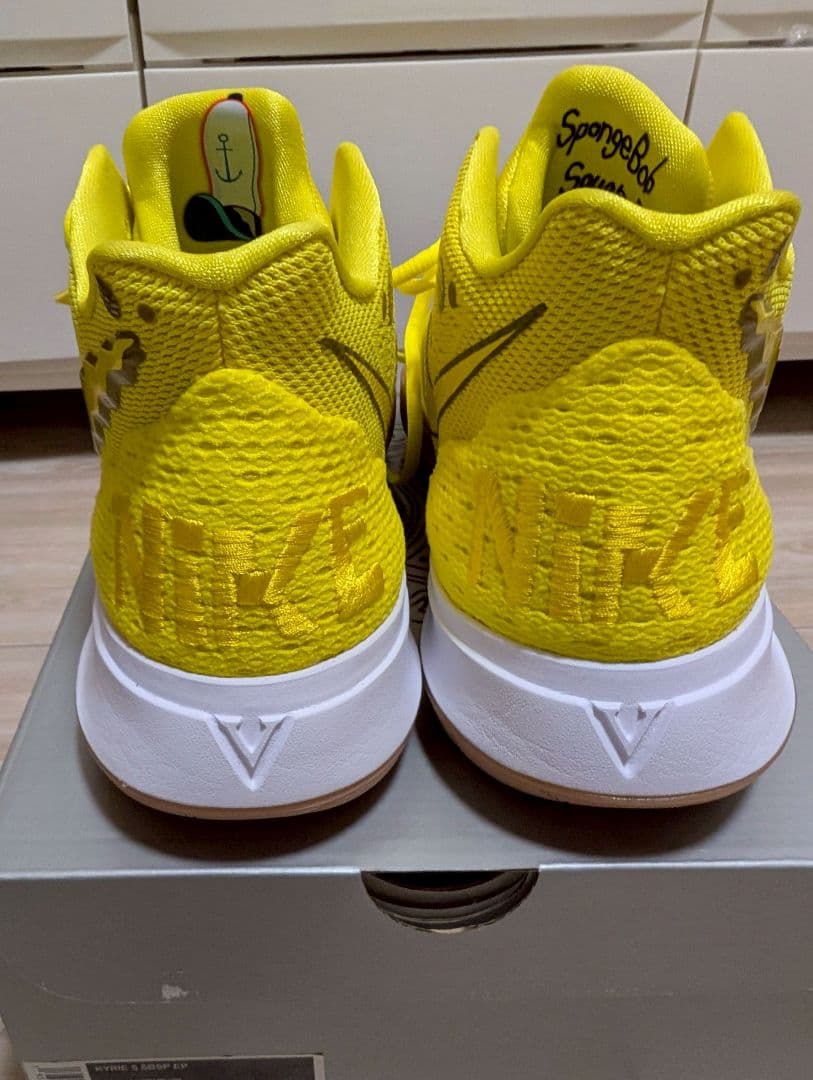 NIKE KYRIE 5 スポンジボブ ナイキ カイリー