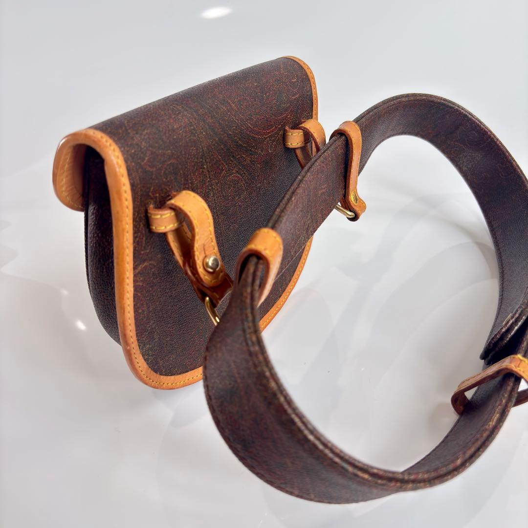 【極美品】ETRO エトロ ショルダーバッグ ペイズリー柄 ベルト 斜めがけ