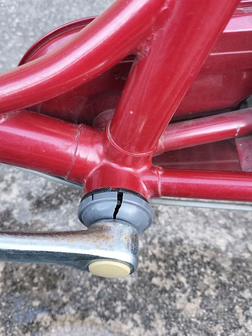 ブリヂストン シティサイクル 赤 2バスケット　変速ギア無し　大阪府寝屋川市