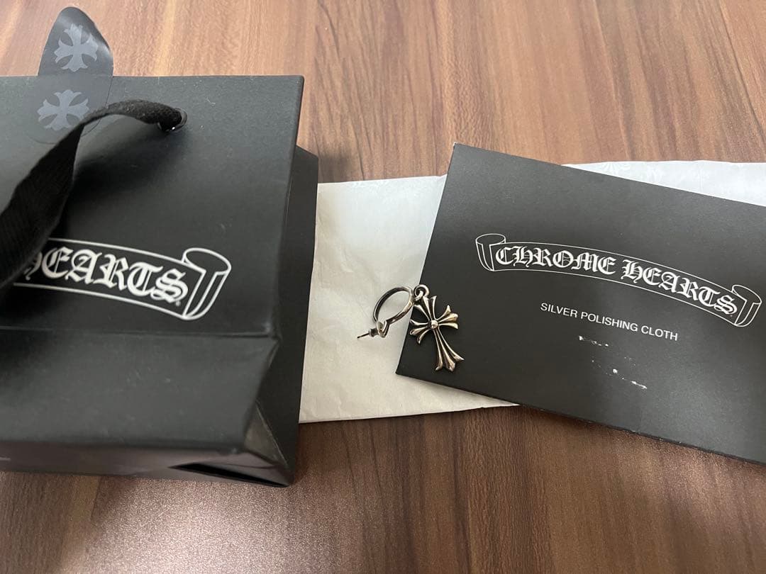 Chrome Hearts タイニークロス