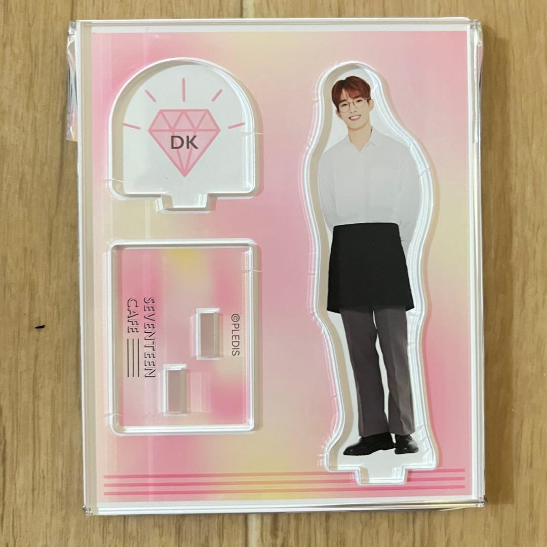 SEVENTEEN セブチカフェ アクスタ ドギョム - メルカリ