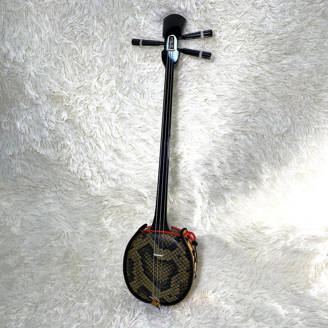 沖縄三味線　人工皮 合皮 ヘビ皮柄