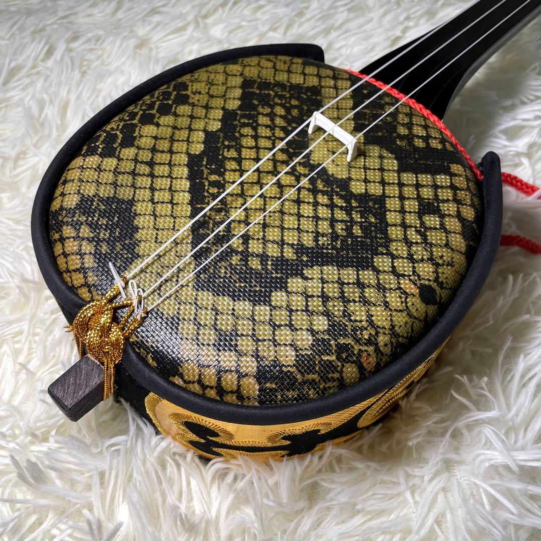 沖縄三味線　人工皮 合皮 ヘビ皮柄