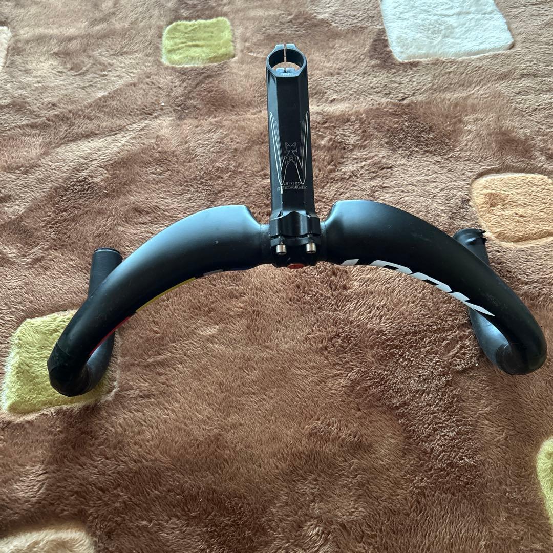 LOOK カーボンファイバー ドロップハンドル