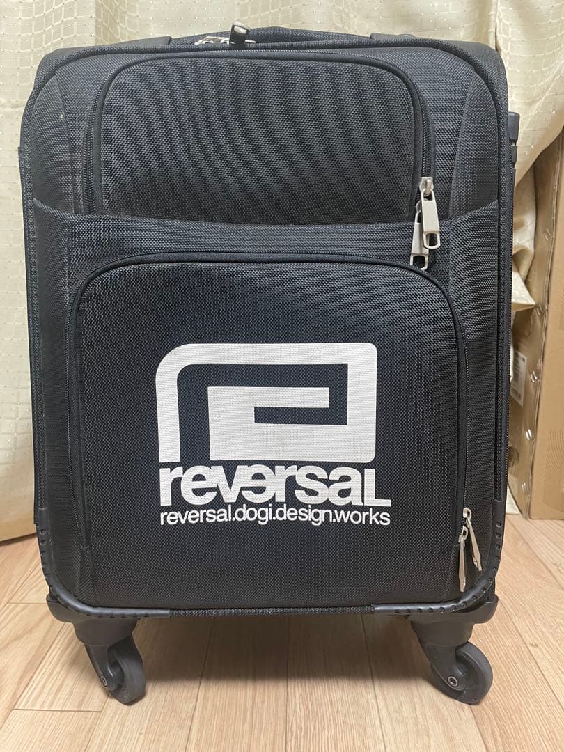 reversal キャリーケース