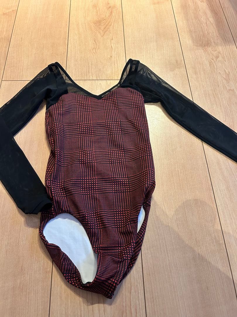 stina スティナ　キッズ　ロングスリーブ　レオタード　120-130