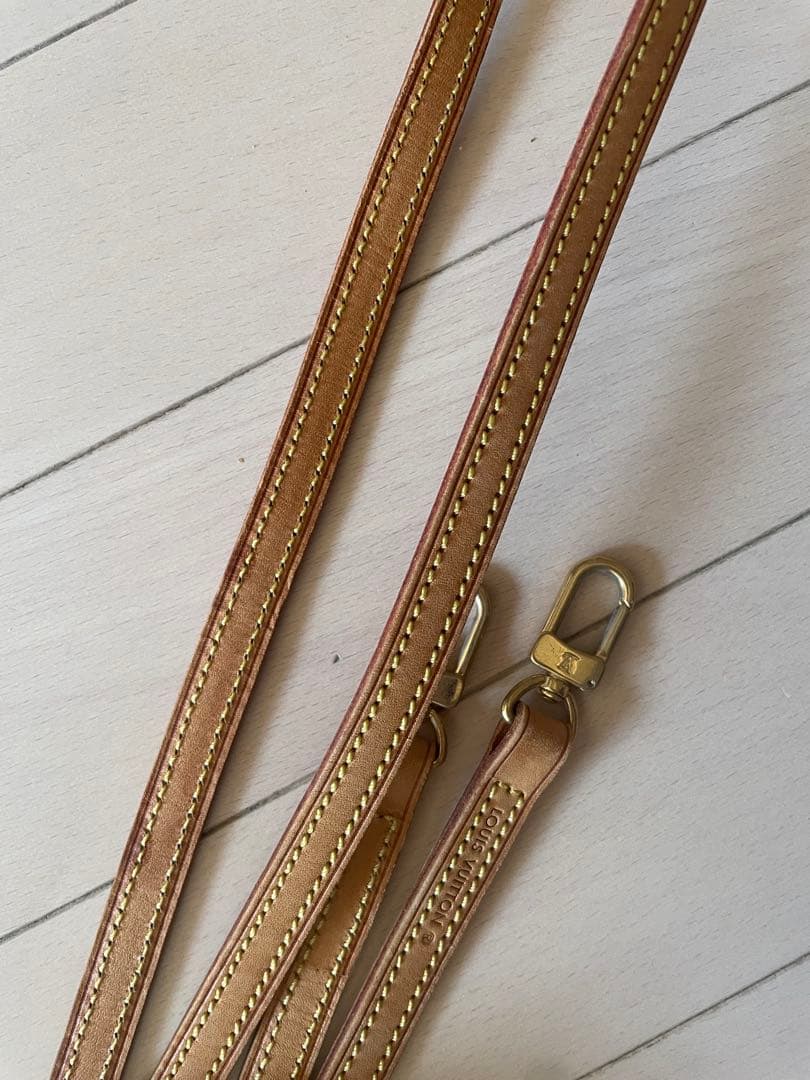 ルイヴィトン アクセソワール　アクセサリーポーチ　ストラップ