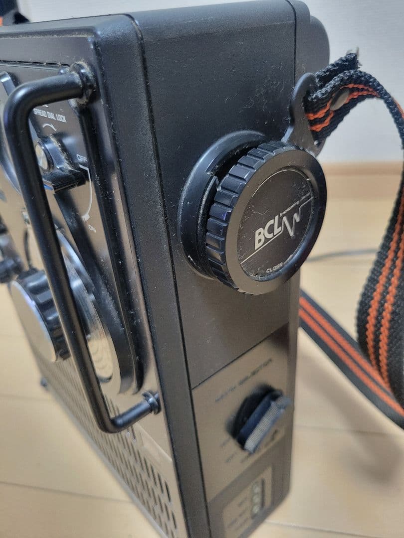 TOSHIBA TRX2000 受信機　 ※電池カバー無し