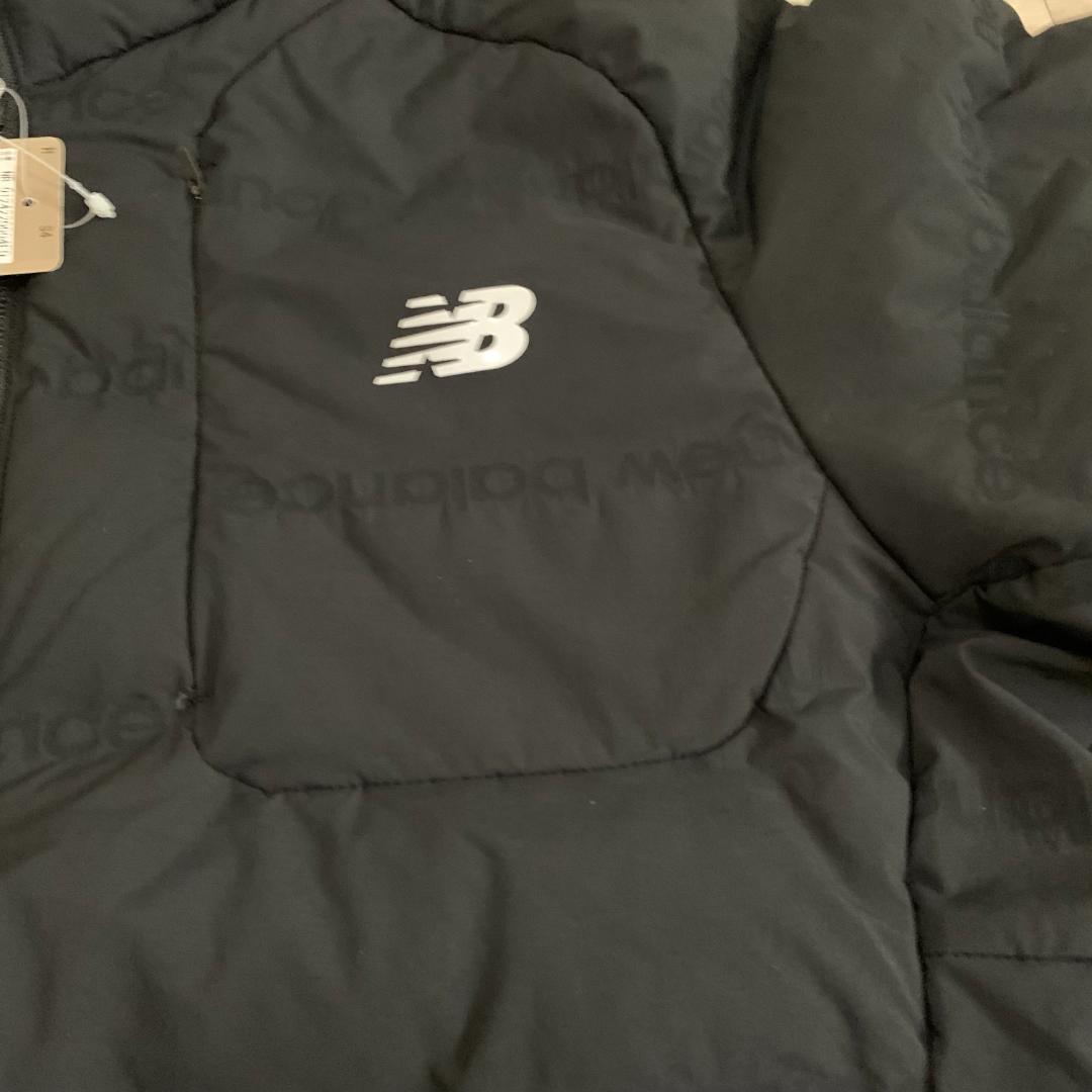 新品未使用 サイズ４ M ニューバランス メンズ 防寒 ジャケット ブラック系