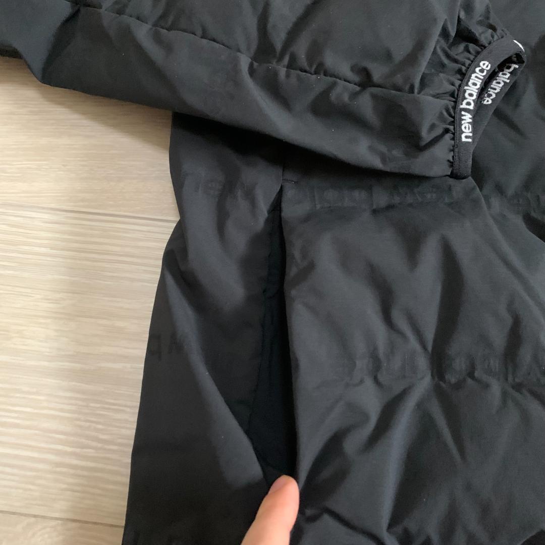 新品未使用 サイズ４ M ニューバランス メンズ 防寒 ジャケット ブラック系