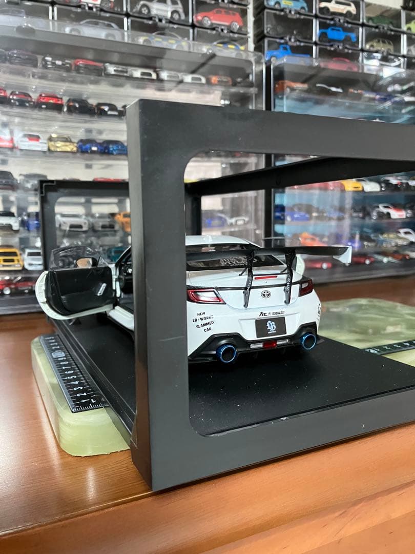 トヨタGR86 リバティウォーク　1/18 新品未使用