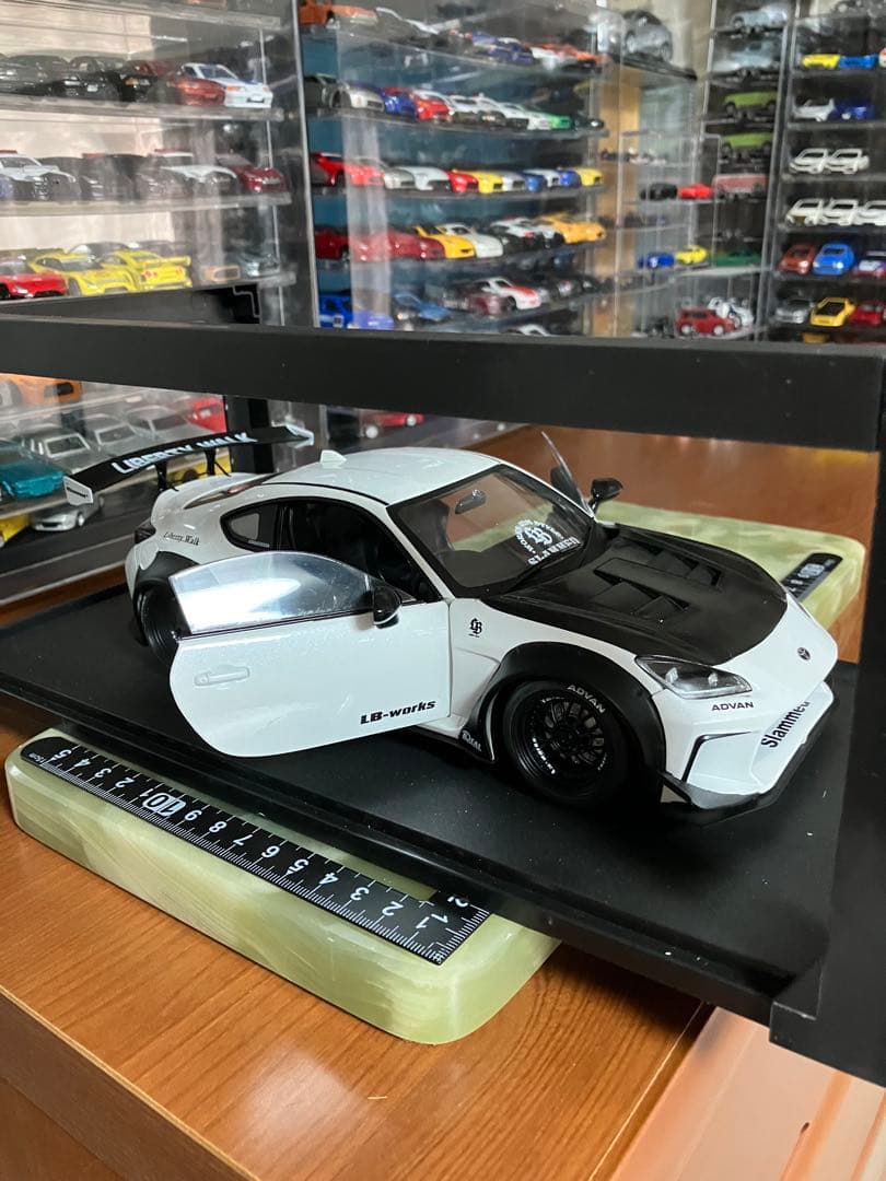 トヨタGR86 リバティウォーク　1/18 新品未使用