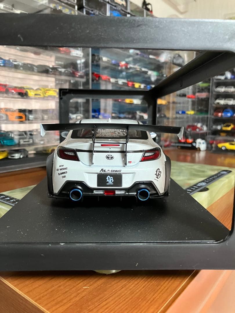 トヨタGR86 リバティウォーク　1/18 新品未使用