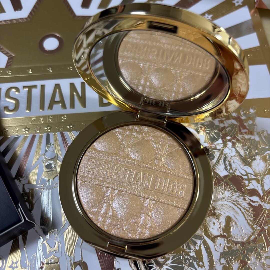 DIOR ディオールスキンフォーエヴァーグロウルミナイザー ホリデー 2025