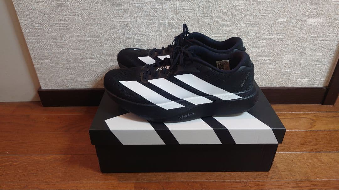 アディゼロ EVO SL / Adizero 28.5cm ブラック/ホワイト