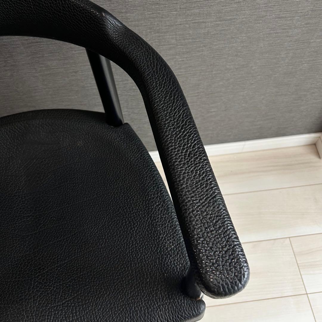 カッシーナ レオナルド アームチェア 椅子 ブラック 名作 デザイナーズ家具