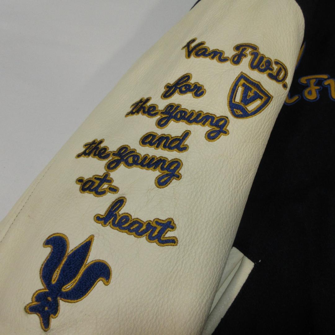 老*ー様 VAN-JAC　ヴァンヂャケット　アーチロゴ袖革スタジャン　L　べルソ