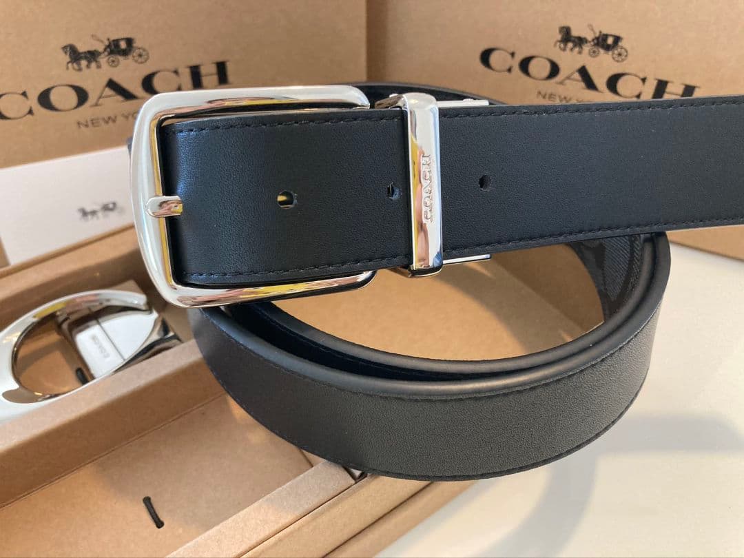 SALE♪コーチ　新品　リバーシブル　バックル回転可能　シンプルベルト