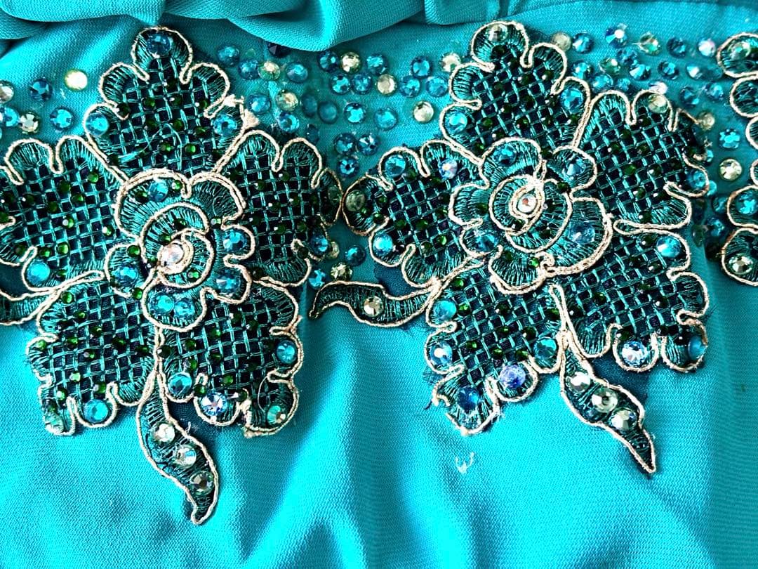 社交ダンス フジタドレス ラテン　石付きドレス　エメラルドグリーン フリル