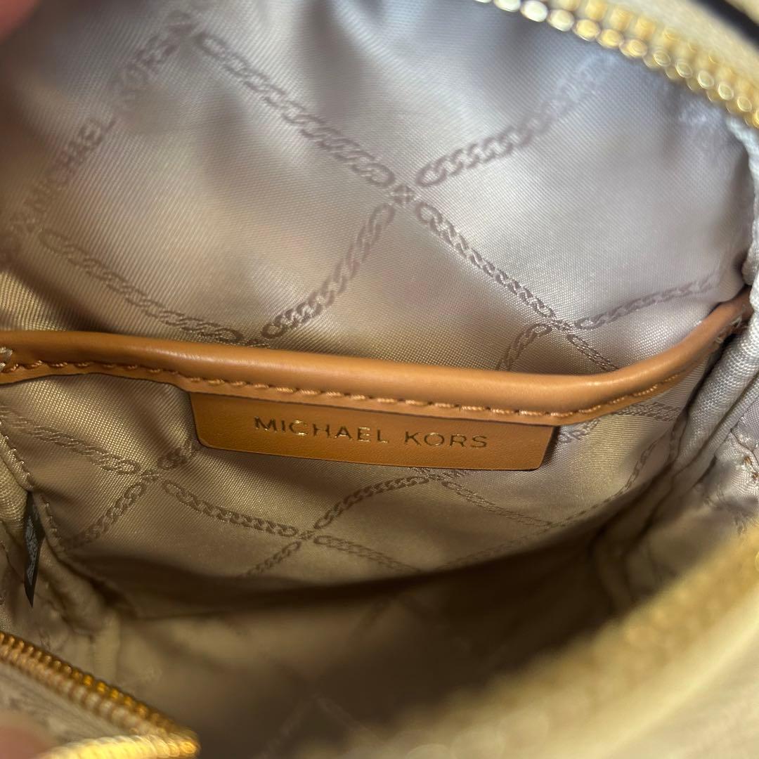 極美品 マイケルコース ミニバックパック リアジップ シグネチャー XS