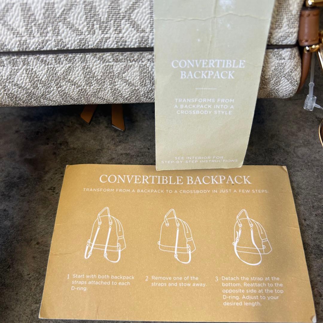 極美品 マイケルコース ミニバックパック リアジップ シグネチャー XS